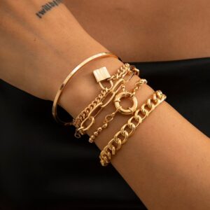 Conjunto de pulseiras e corrente